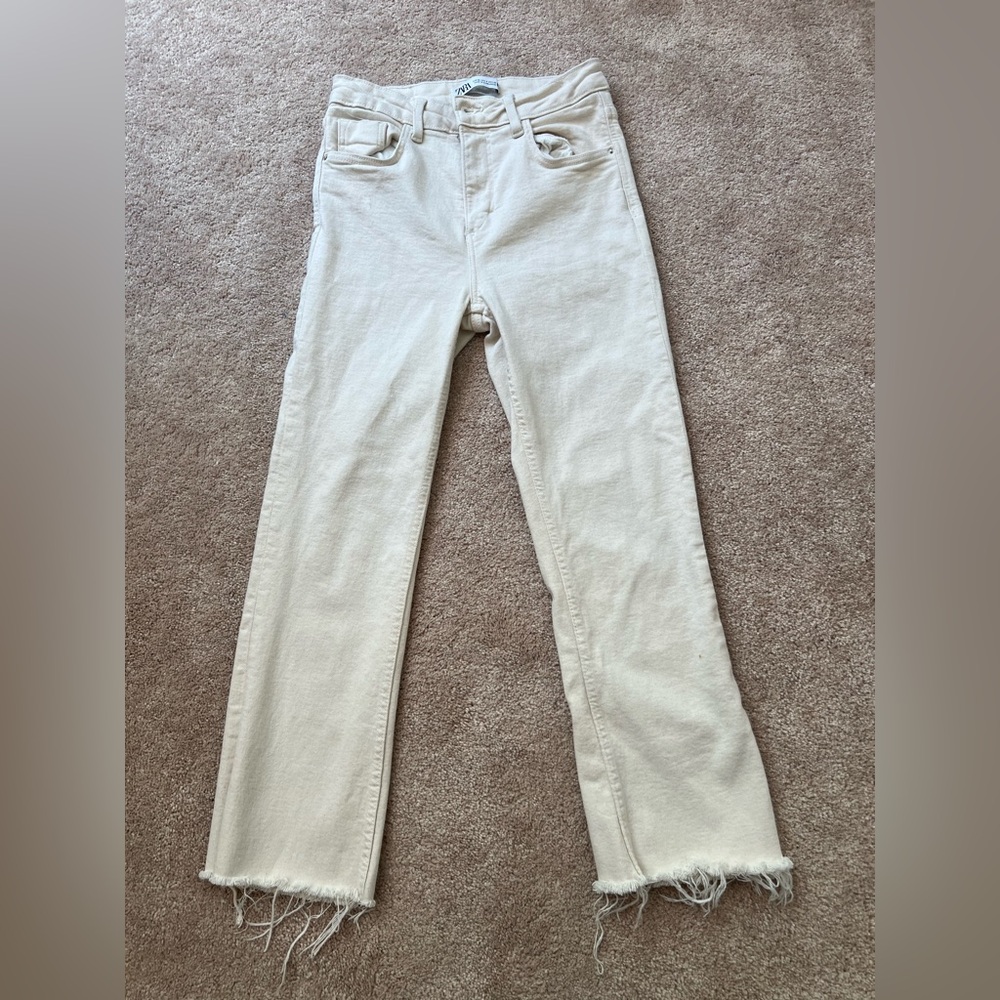 Zara Cream Straight Leg Jeans Classic Style